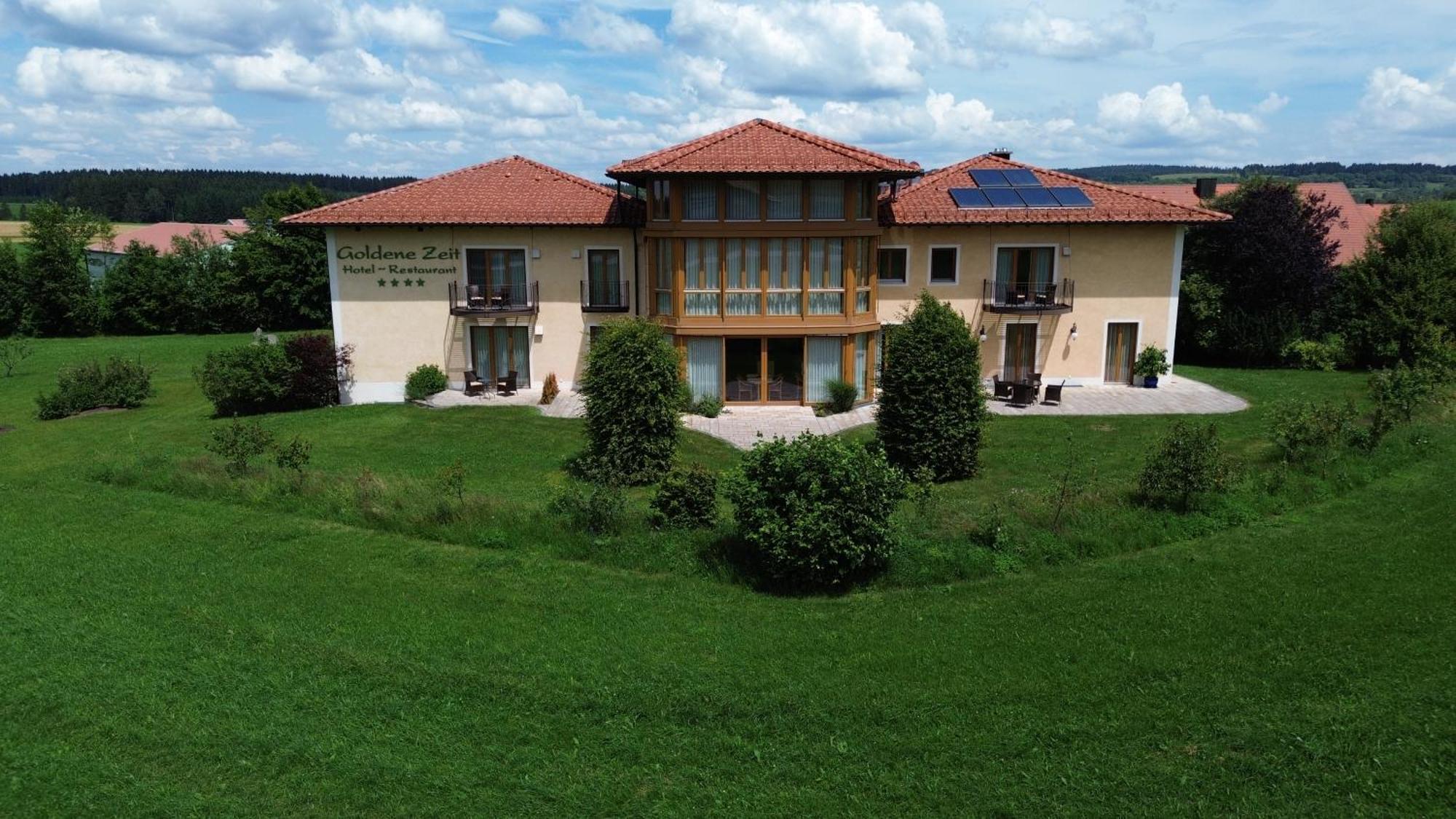 Naturhotel Goldene Zeit Georgenberg 外观 照片