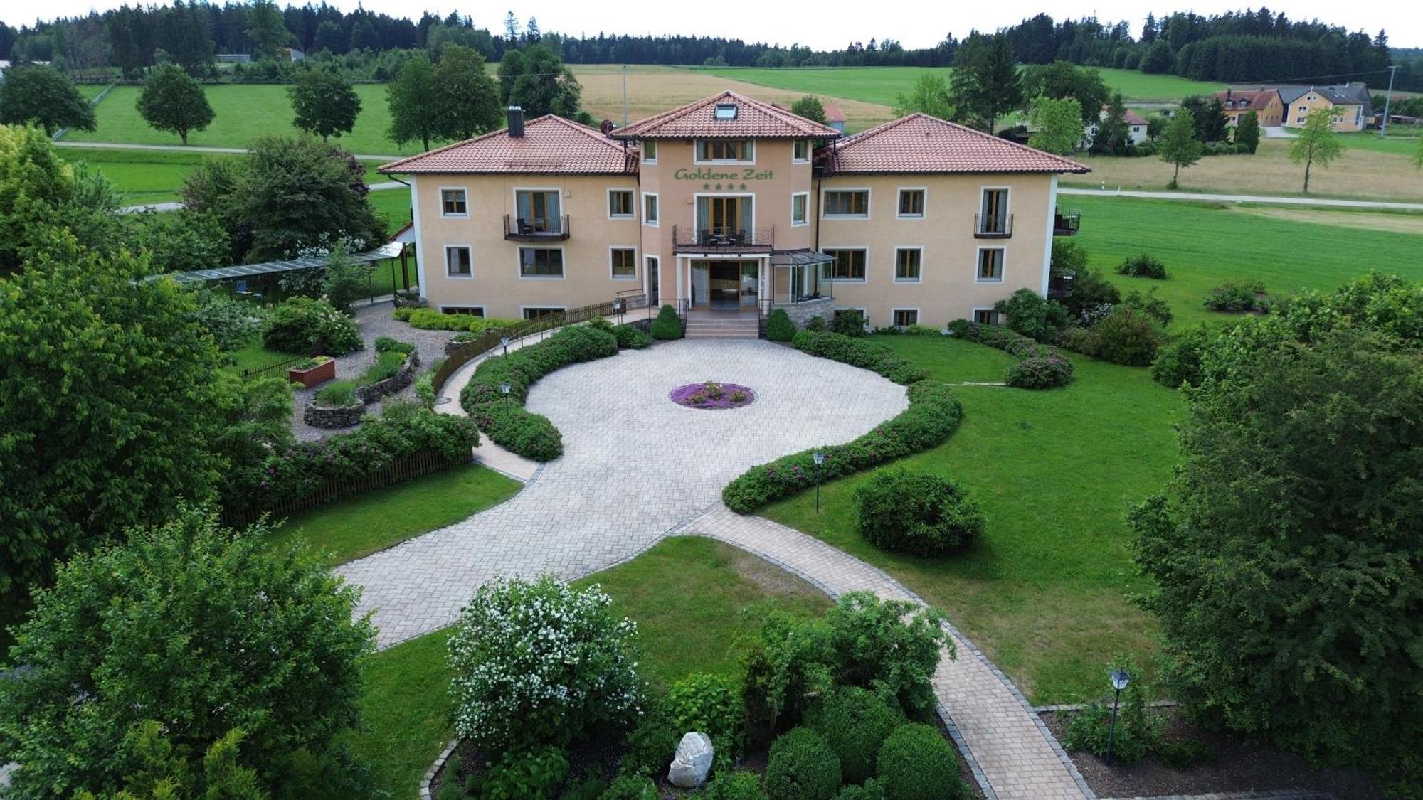 Naturhotel Goldene Zeit Georgenberg 外观 照片